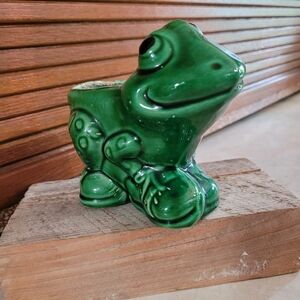Vintage Frog Floral Arrangement Plant Holder